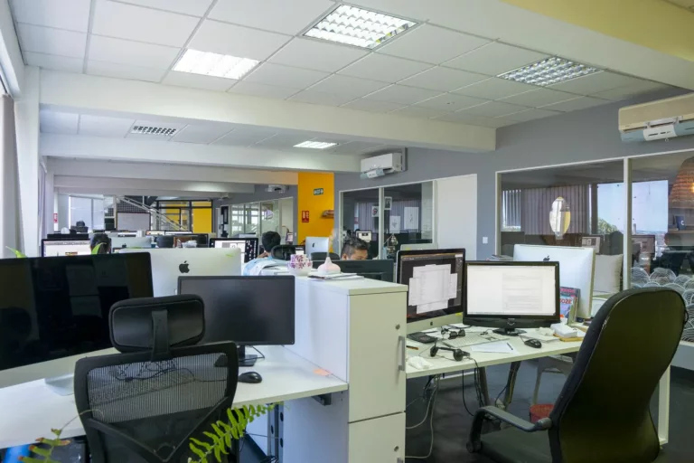 Vue de l'Espace de Bureau à Port Louis